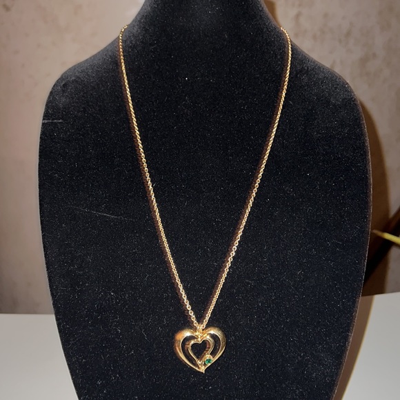 Avon Gold-Toned Floating Heart Green Stone Necklace Length - Picture 4 of 11
